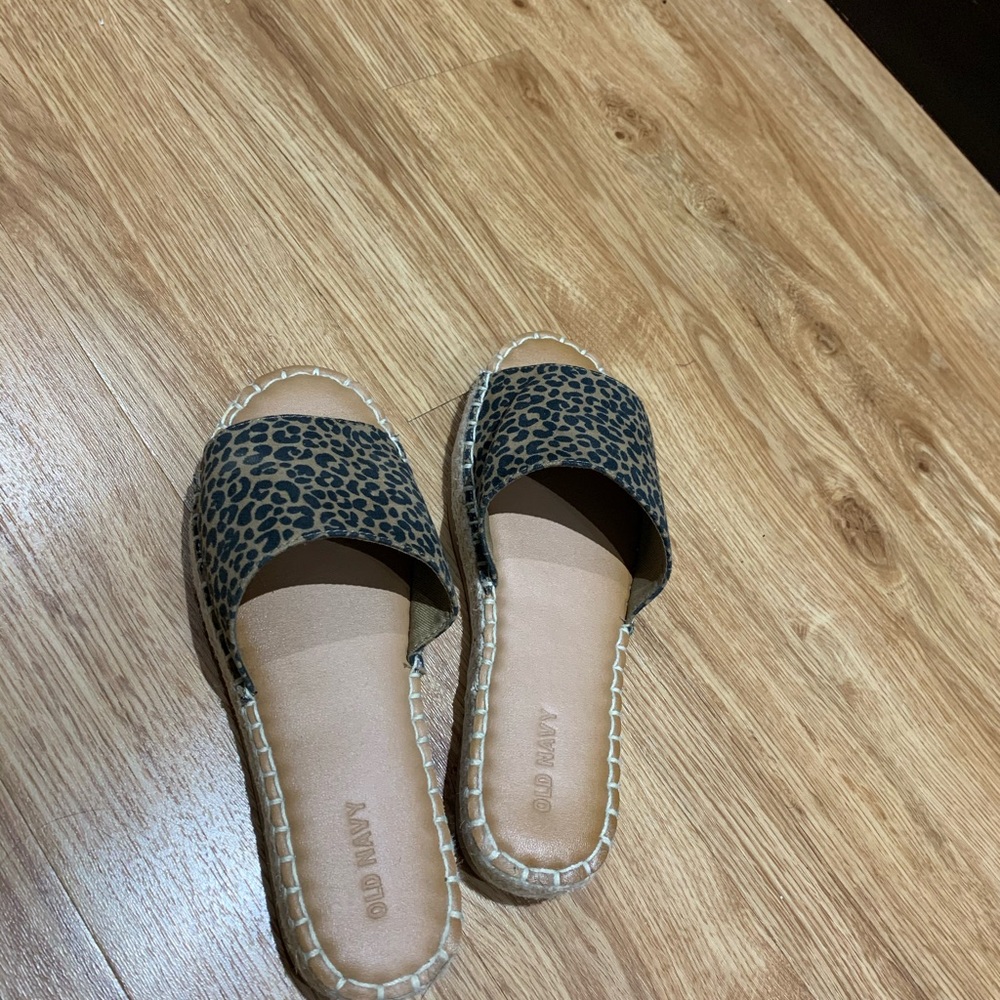 Leopard Sandals - Picture 2 of 4